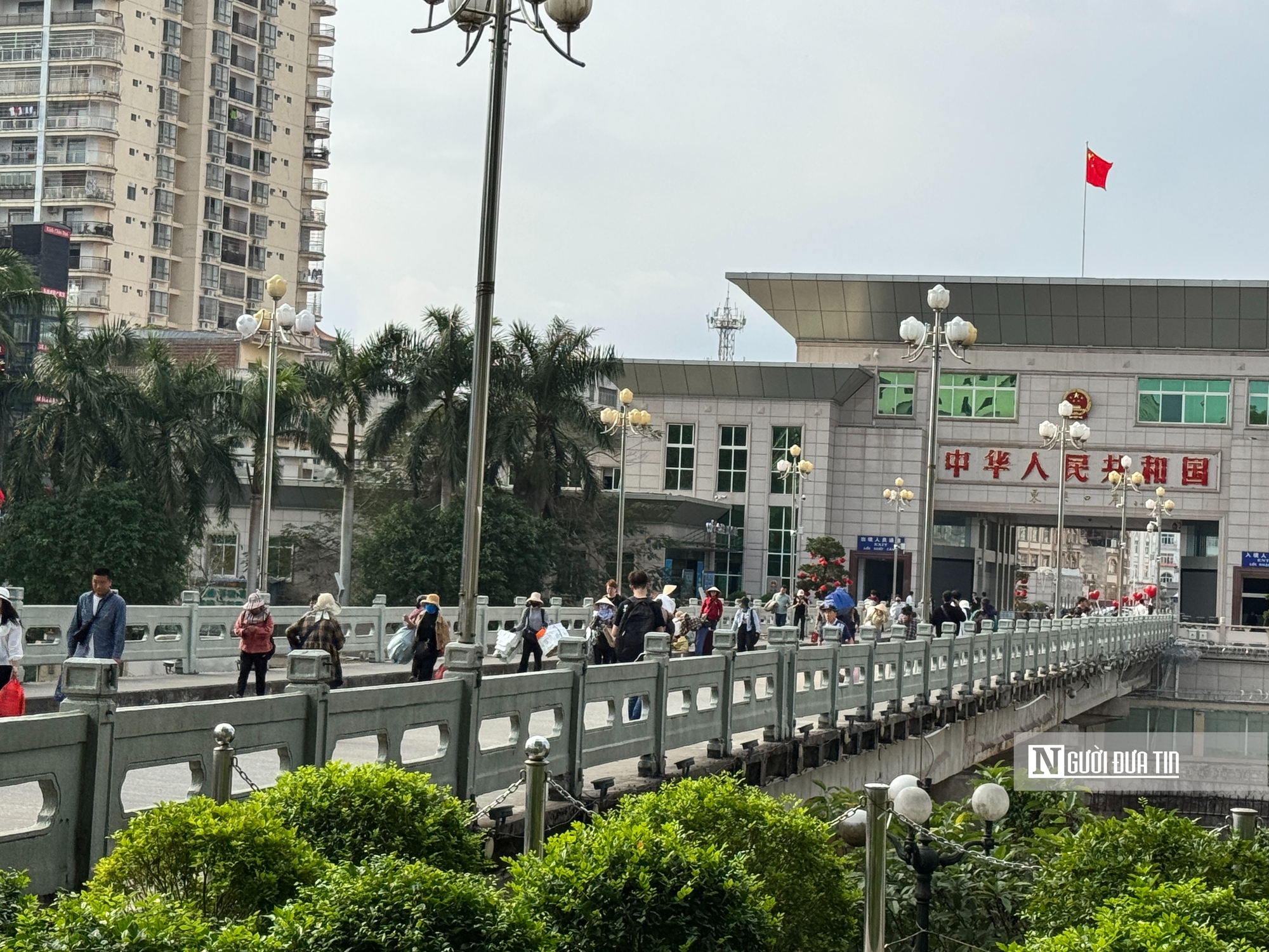 Quảng Ninh: "Quả ngọt" từ chuyển đổi số trong hoạt động xuất nhập khẩu- Ảnh 2.