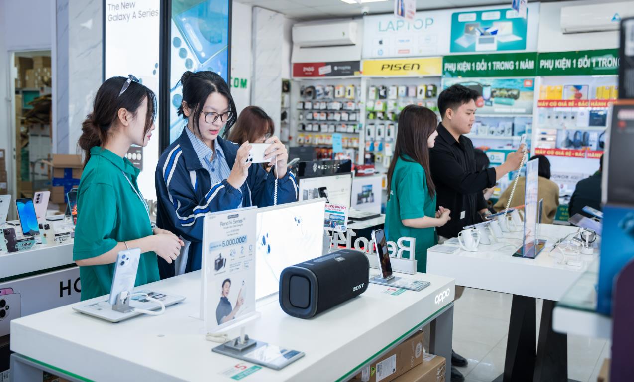 Hoàng Hà Mobile: Từ ký ức 8X, 9X đến người bạn đồng hành cùng Gen Z - Ảnh 1.