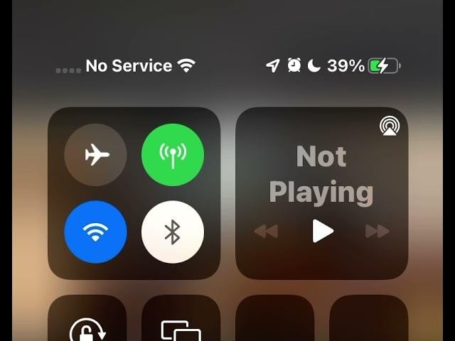 Điện thoại hiện lên dòng chữ này là biểu hiện bị chiếm đoạt SIM  - Ảnh 1.